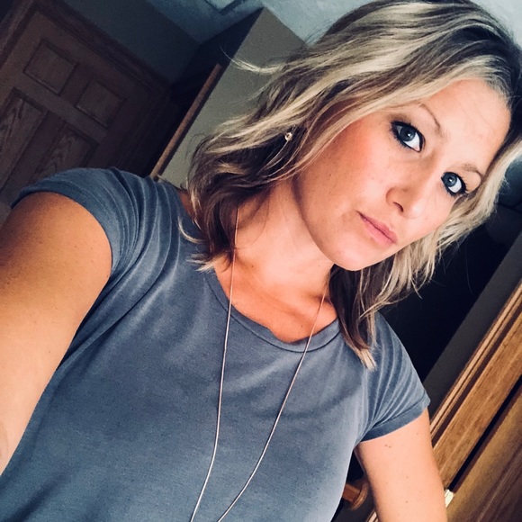 Meet your Posher, Miranda - Picture 3 of 6